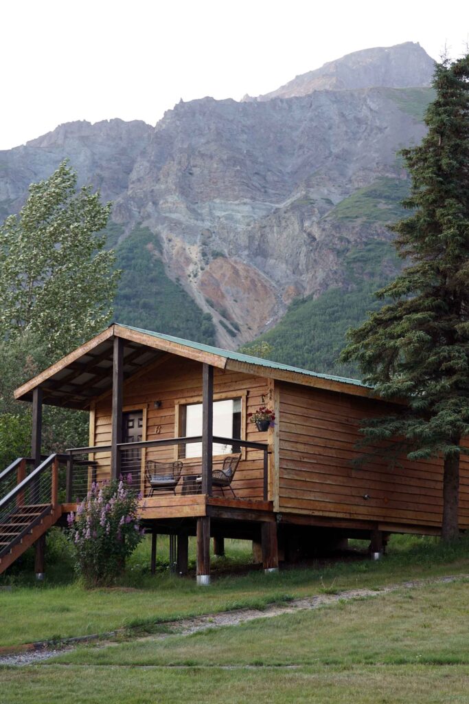 Sheep Mountain Lodge Accomodations